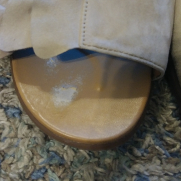 Vionic Roni Suede Ruffle Slide Sandal Size… - Picture 2 of 5